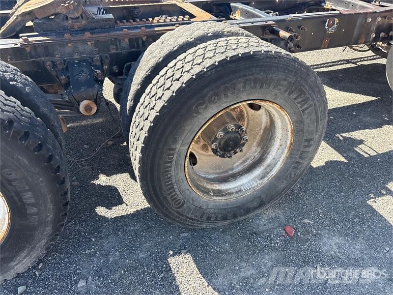 Mack CX613 وحدات الجر