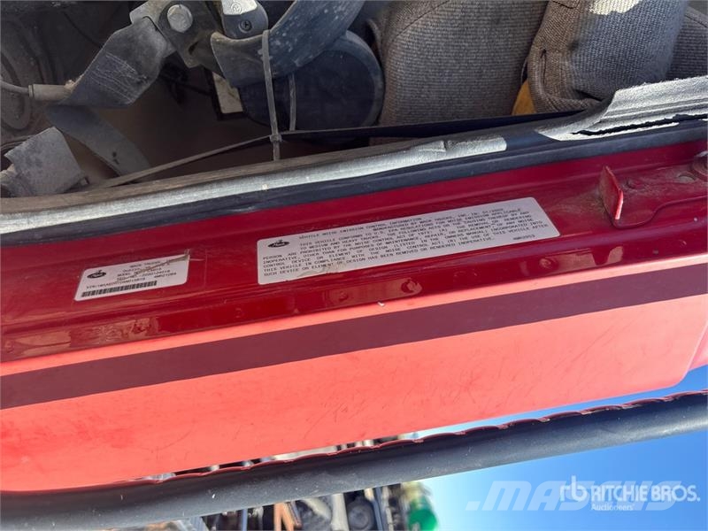 Mack CX613 وحدات الجر