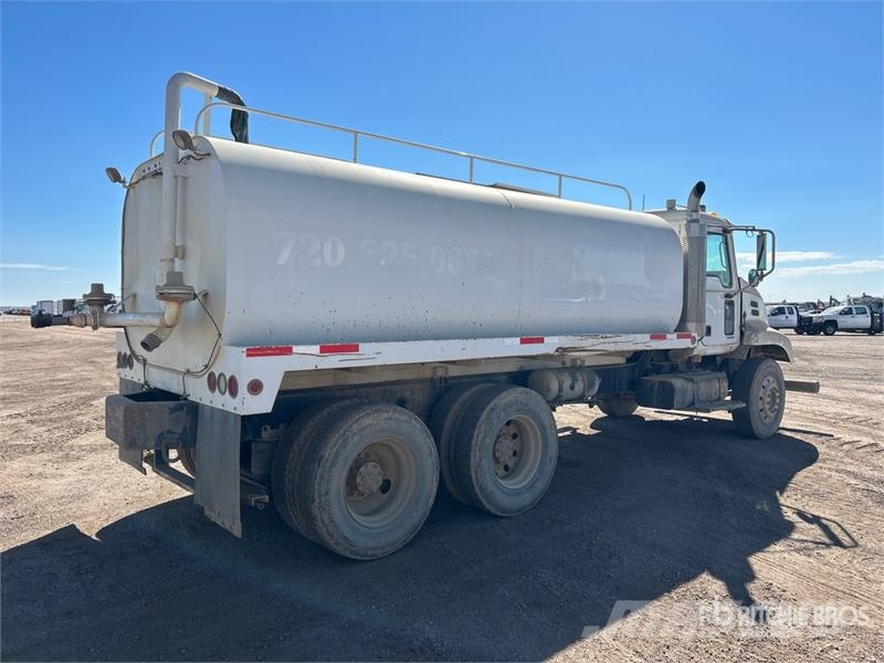 Mack CXN613 Autocisterne