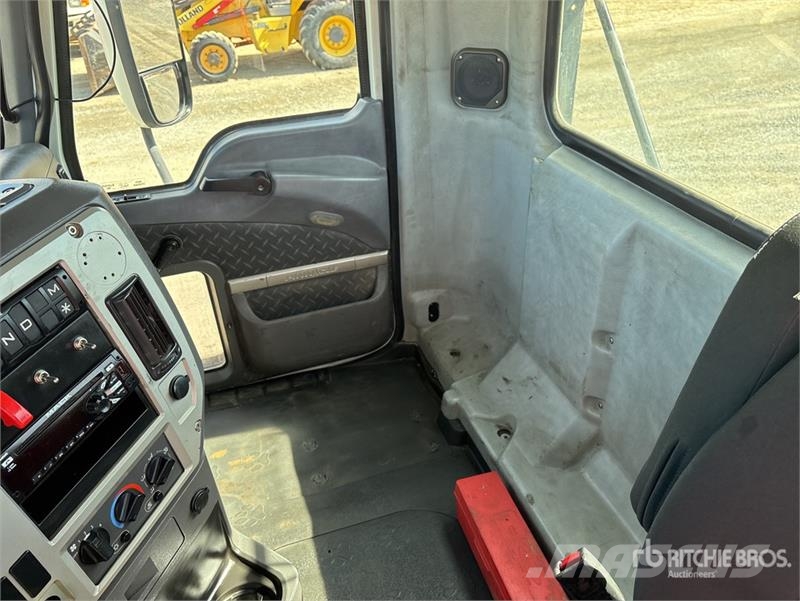 Mack CXU612 曳引機組件