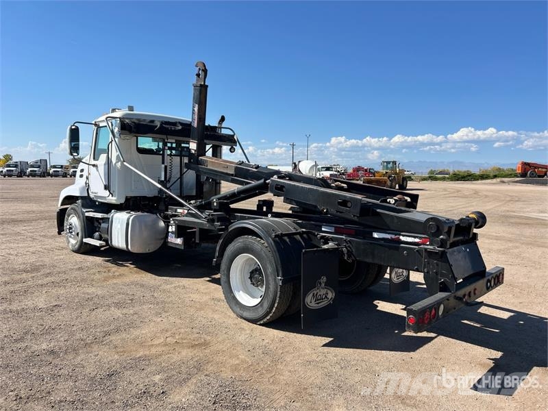 Mack CXU612 4x2 Hooklift Truck Kotalni prekucni tovornjaki