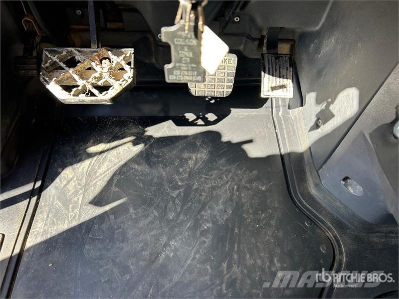 Mack CXU612 4x2 Hooklift Truck Kotalni prekucni tovornjaki