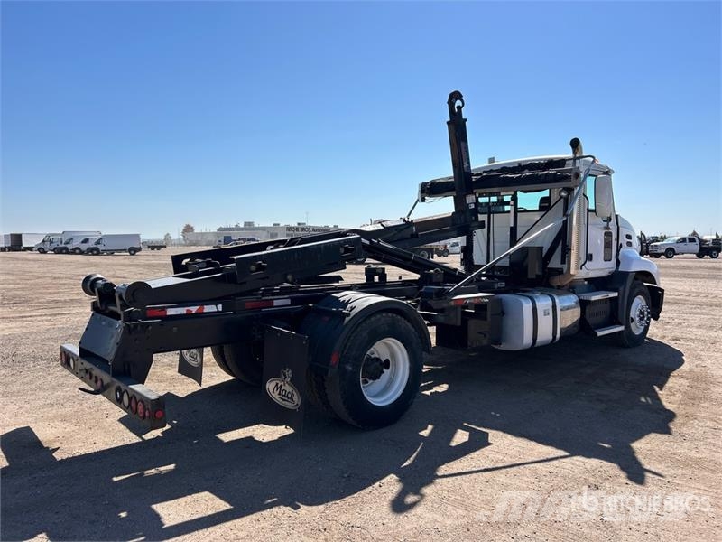 Mack CXU612 4x2 Hooklift Truck Kotalni prekucni tovornjaki