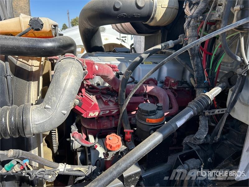 Mack CXU612 4x2 Hooklift Truck Kotalni prekucni tovornjaki