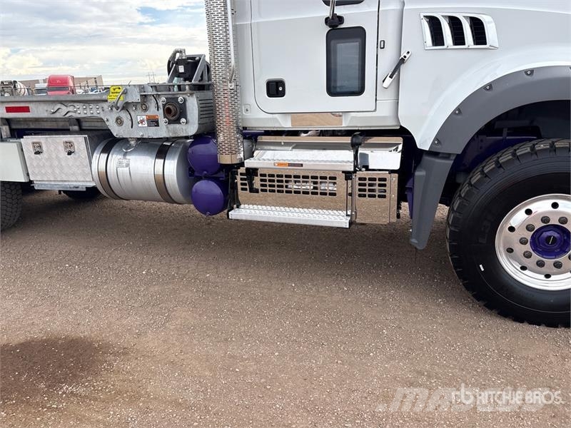 Mack GR64FT 6x4 Heavy Haul Roll-Off Truck Komunalni tovornjaki