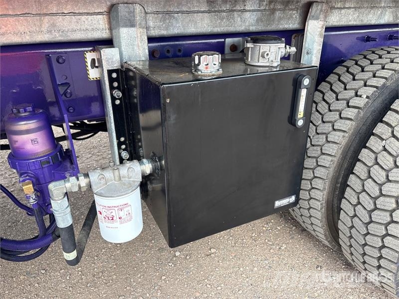 Mack GR64FT 6x4 Heavy Haul Roll-Off Truck Komunalni tovornjaki
