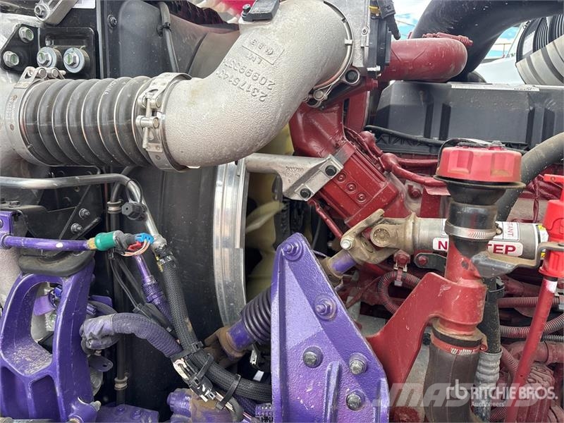 Mack GR64FT 6x4 T/A Day Cab Truck Tractor وحدات الجر