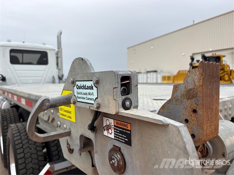 Mack GR64FT Granite 6x4 Granite Heavy Haul Roll-Off Tru Camion con cassone scarrabile