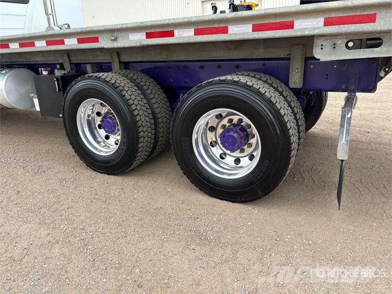 Mack GR64FT Granite 6x4 Granite Heavy Haul Roll-Off Tru Camion con cassone scarrabile