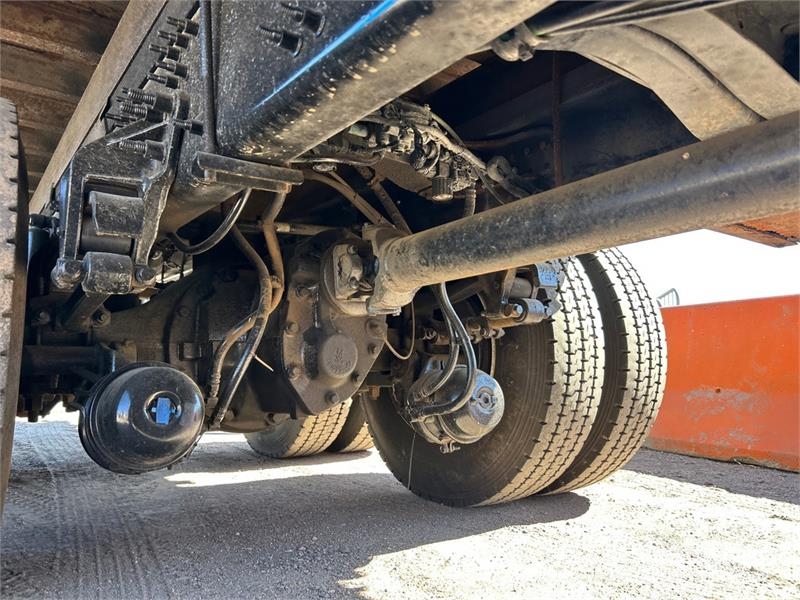 Mack GU533 平ボディー