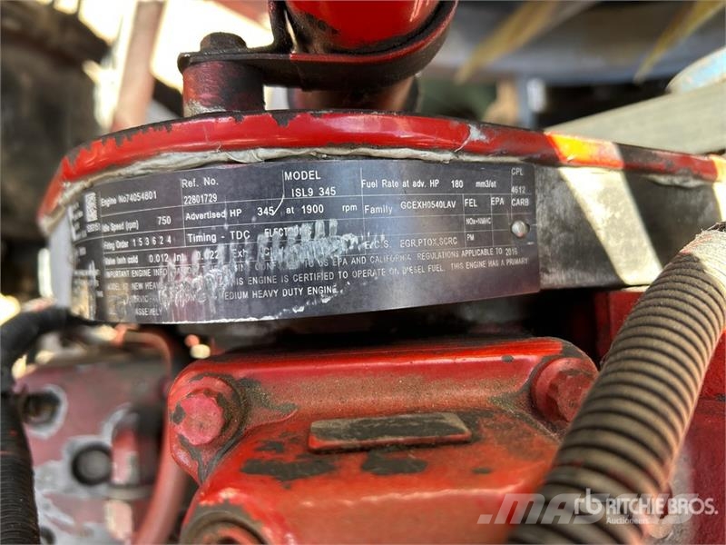 Mack GU533 平ボディー