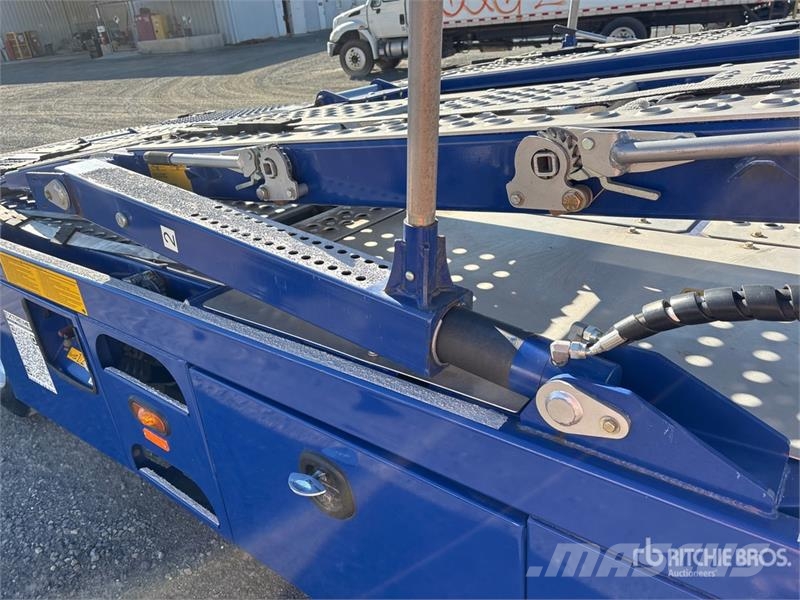 Mack MD 4x2 Car Carrier Truck Evakuatori