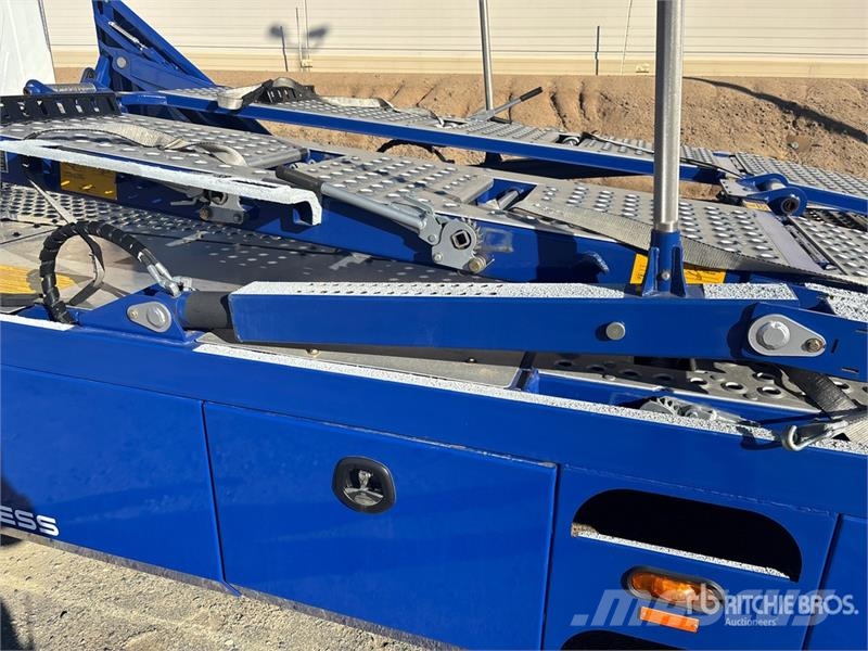Mack MD 4x2 Car Carrier Truck Evakuatori