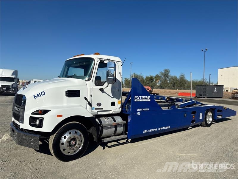 Mack MD 4x2 Car Carrier Truck Camiones portavehículos
