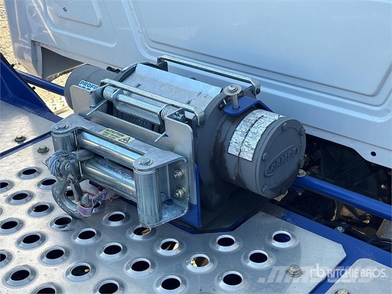 Mack MD 4x2 Car Carrier Truck Vehicle transporters