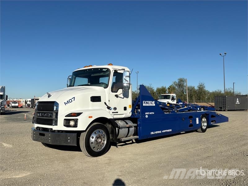 Mack MD 4x2 Car Carrier Truck Evakuatori