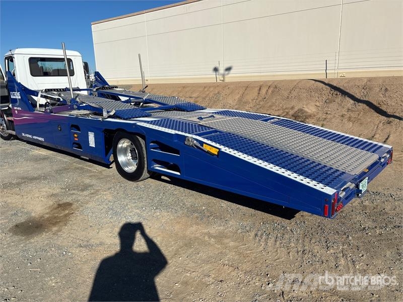 Mack MD 4x2 Car Carrier Truck Evakuatori