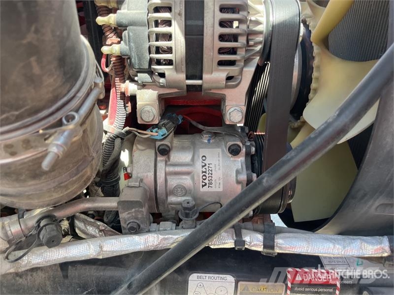 Mack MD642 4x2 Roll-Off Truck Portaalsysteem vrachtwagens