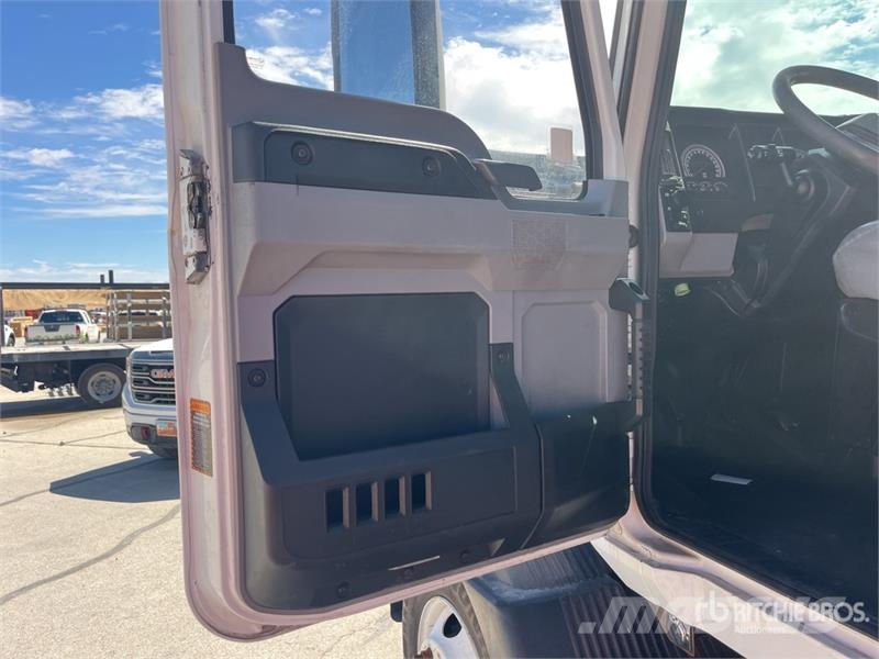 Mack MD642 4x2 Roll-Off Truck Portaalsysteem vrachtwagens