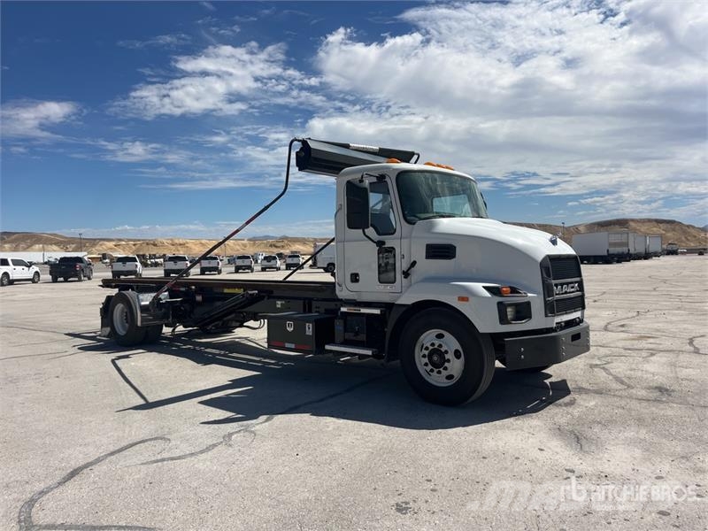 Mack MD642 4x2 Roll-Off Truck Portaalsysteem vrachtwagens