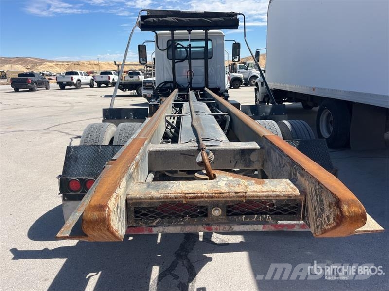 Mack MD642 4x2 Roll-Off Truck Portaalsysteem vrachtwagens