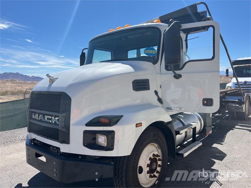 Mack MD642 4x2 Roll-Off Truck Portaalsysteem vrachtwagens