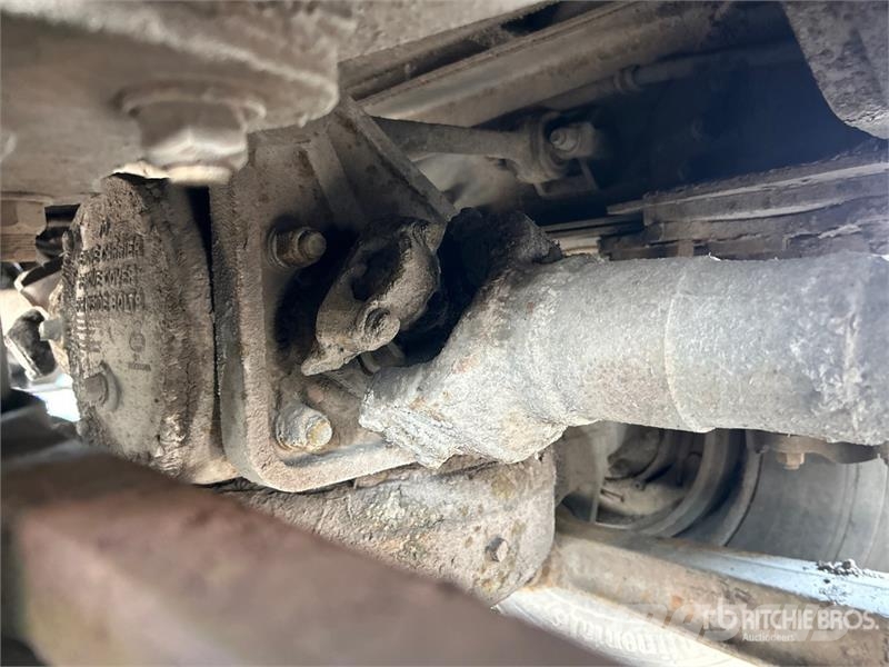 Mack MR688S 6x4 Water Truck (Inoperable) Поливочные машины