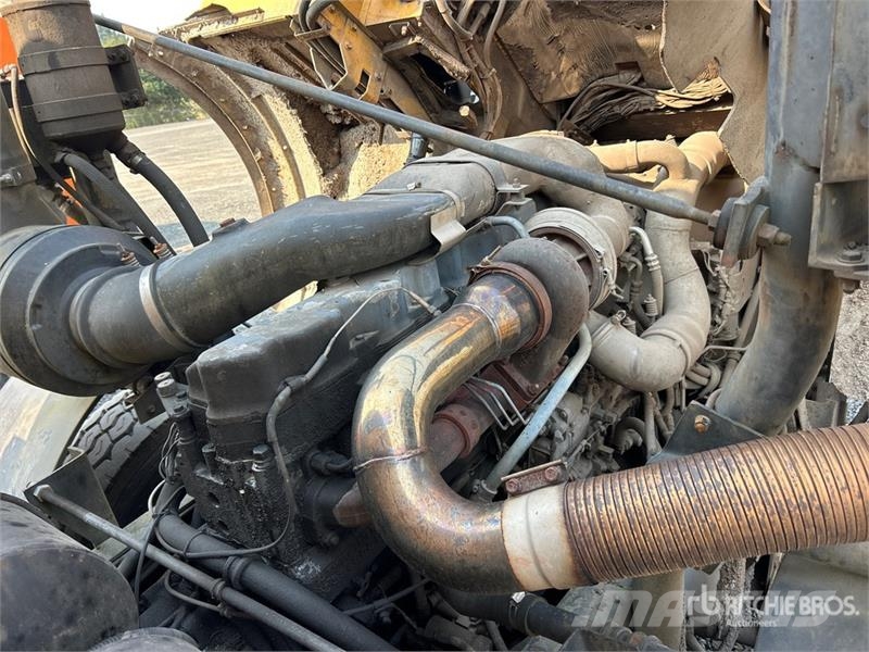 Mack MR688S 6x4 Water Truck (Inoperable) Поливочные машины