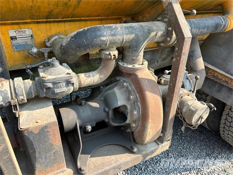 Mack MR688S 6x4 Water Truck (Inoperable) Поливочные машины