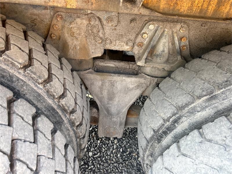 Mack MR688S 6x4 Water Truck (Inoperable) Поливочные машины