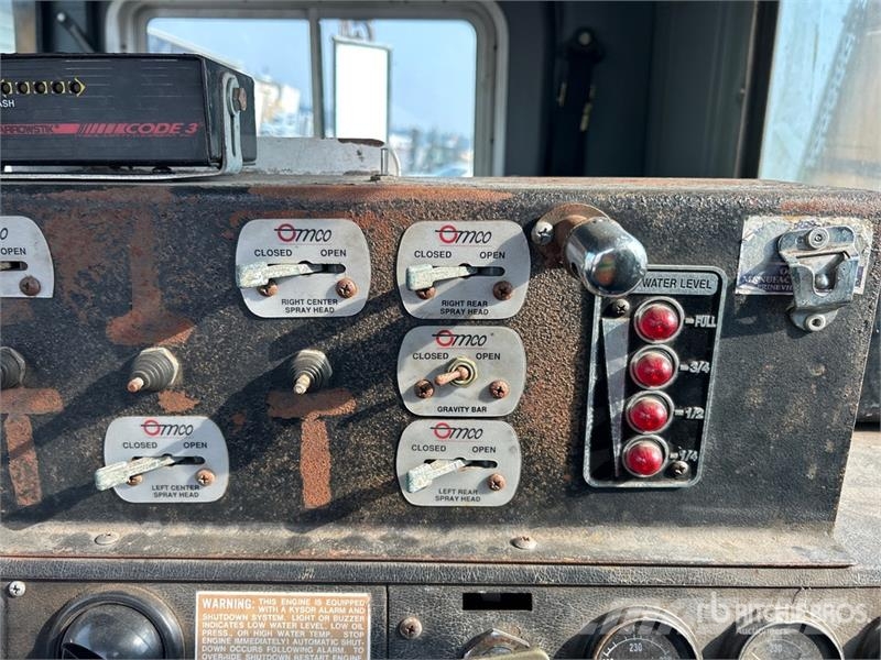 Mack MR688S 6x4 Water Truck (Inoperable) Поливочные машины