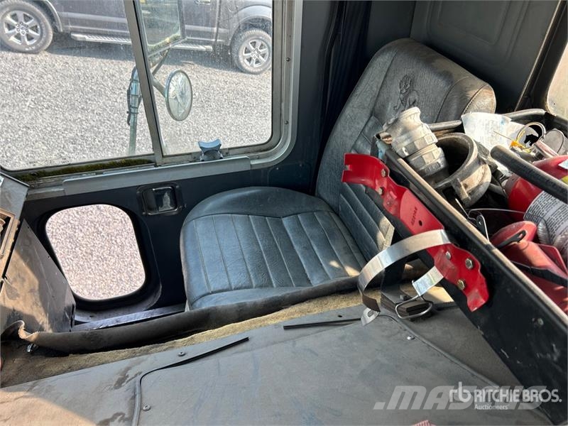 Mack MR688S 6x4 Water Truck (Inoperable) Поливочные машины