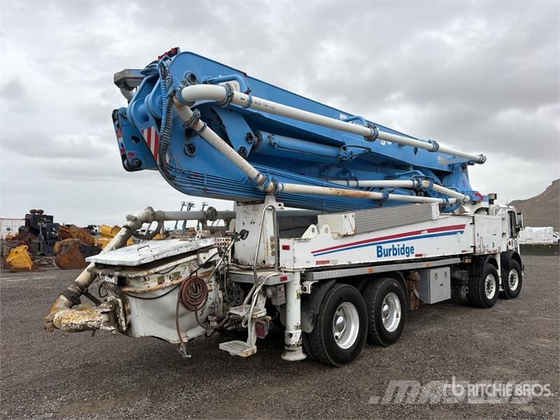 Mack MRU613 Kamioni mešalice za beton