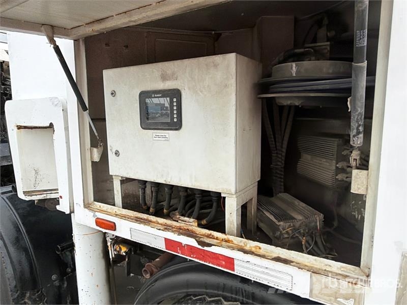 Mack MRU613 Kamioni mešalice za beton