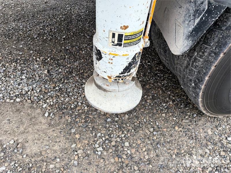 Mack MRU613 Kamioni mešalice za beton