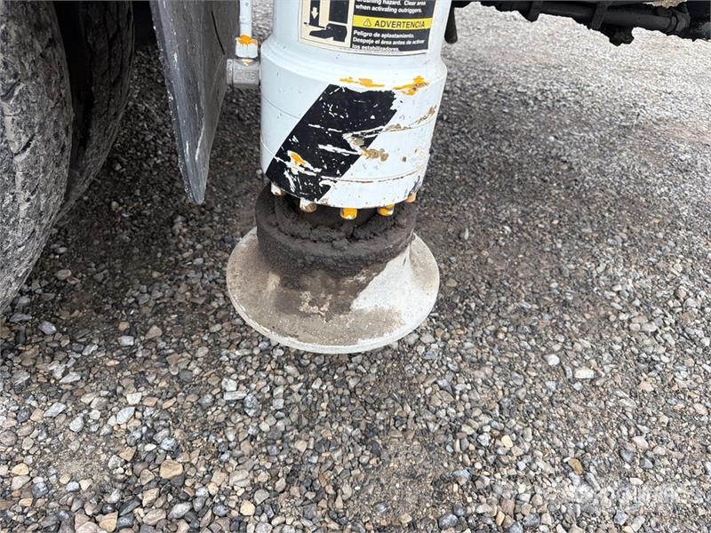 Mack MRU613 Kamioni mešalice za beton