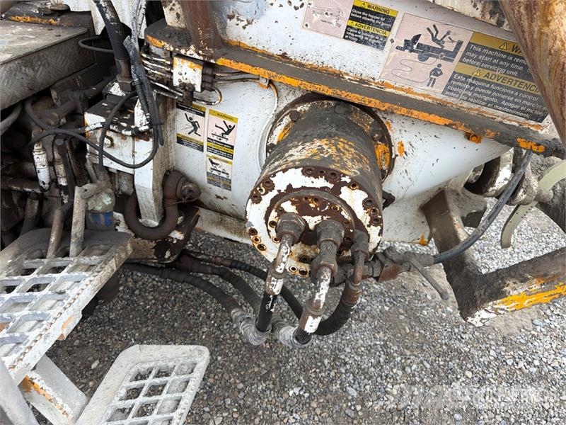 Mack MRU613 Kamioni mešalice za beton