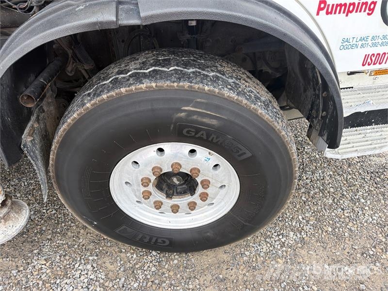 Mack MRU613 Kamioni mešalice za beton