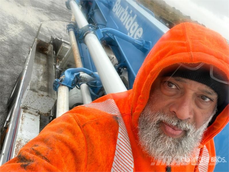 Mack MRU613 Kamioni mešalice za beton