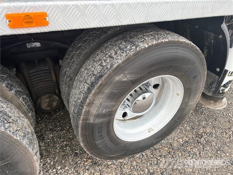 Mack MRU613 Kamioni mešalice za beton