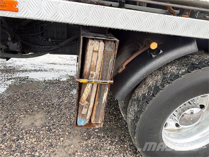Mack MRU613 Kamioni mešalice za beton