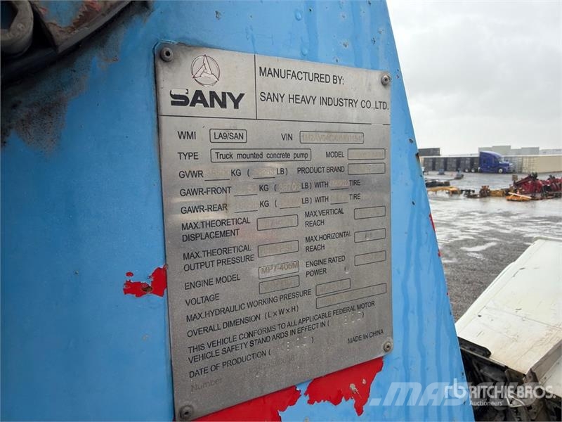 Mack MRU613 Kamioni mešalice za beton