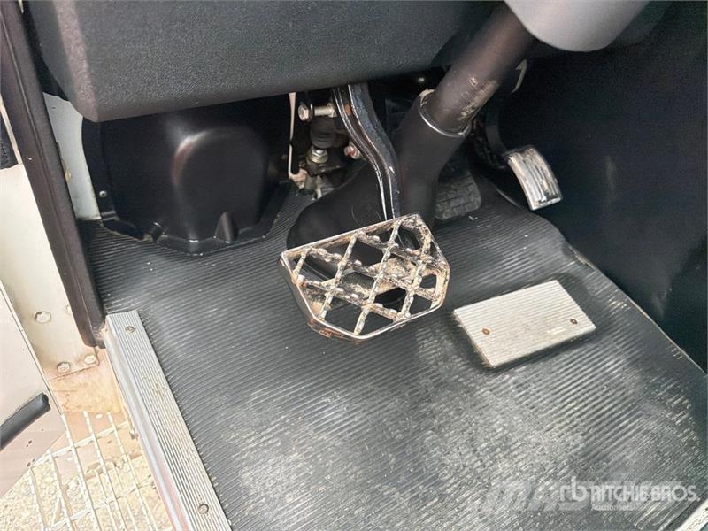 Mack MRU613 Kamioni mešalice za beton