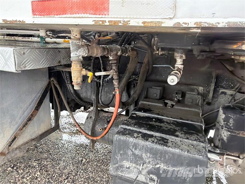 Mack MRU613 Kamioni mešalice za beton