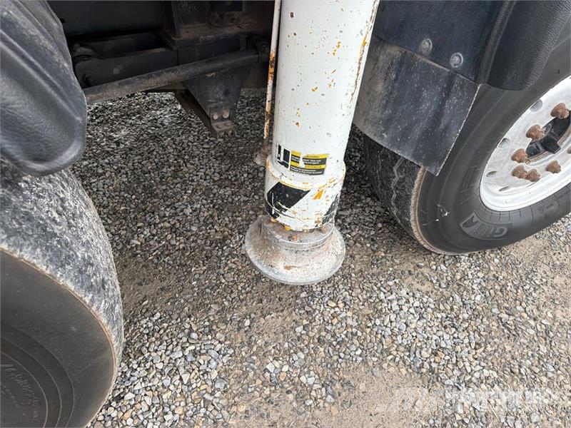Mack MRU613 Kamioni mešalice za beton