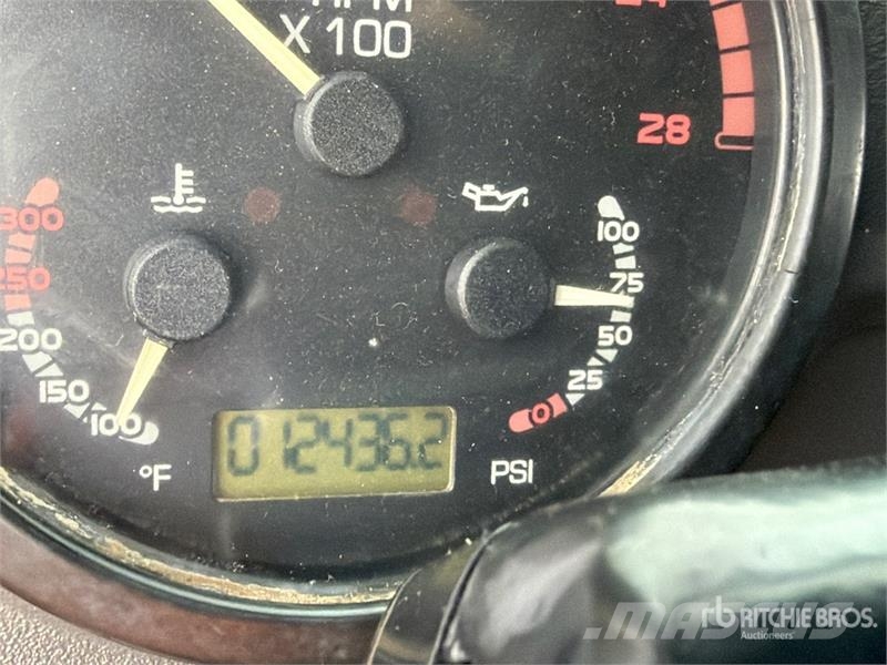 Mack MRU613 Kamioni mešalice za beton