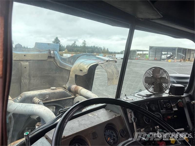 Mack RD688S Camion benne