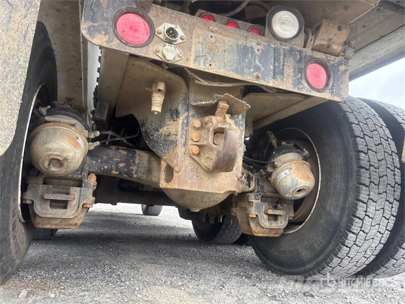 Mack RD688S Camion benne
