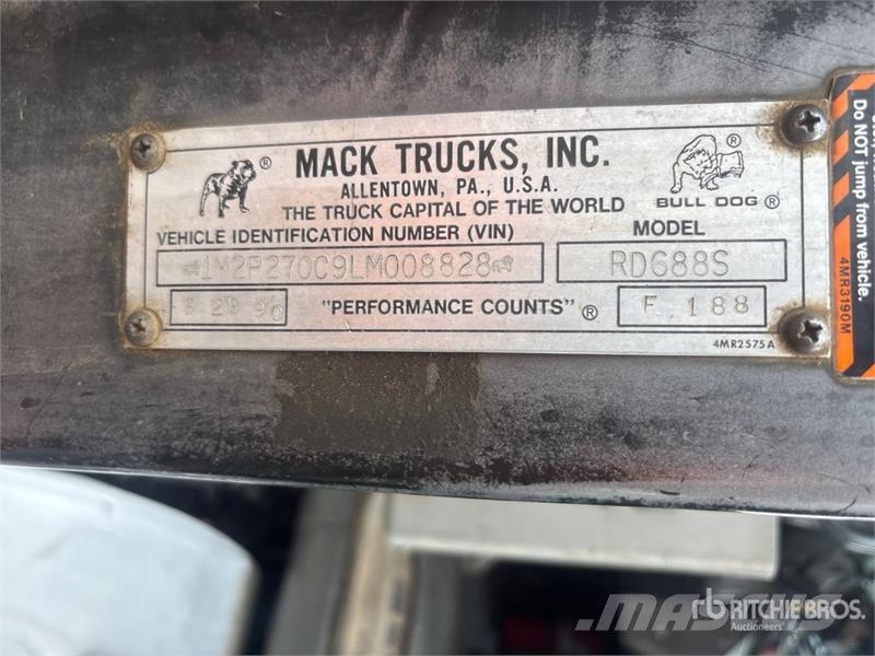 Mack RD688S Camion benne