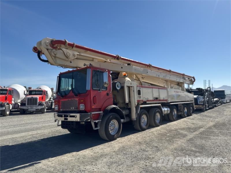 Mack S61SX on Mack T-63130 12x4 Concrete Pump Truck Betoniere